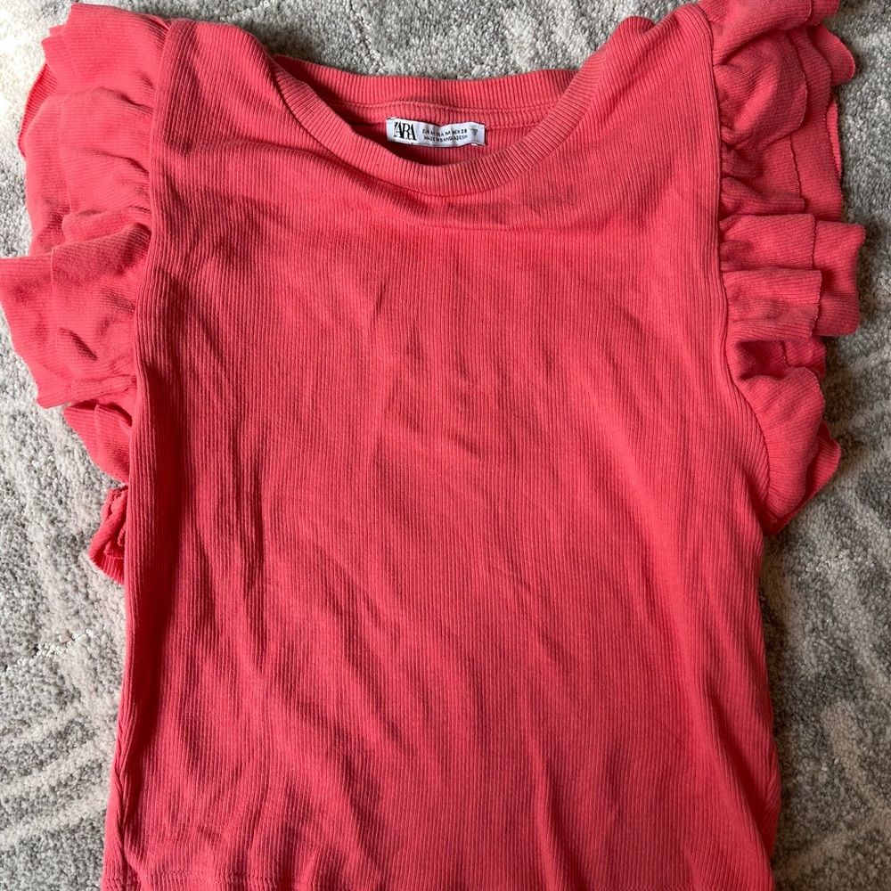 ZARA cropped ribbed tee with ruffle sleeve